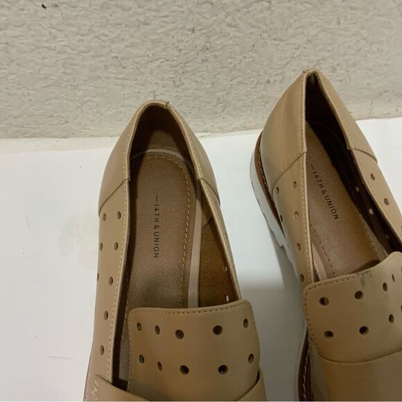 14th and Union perforated flats beige size 8.5 m - Picture 3 of 8